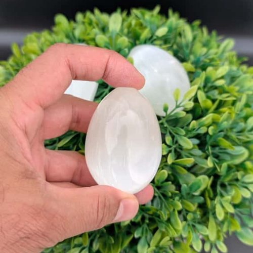 Selenite Massage Stone - Egg Shaped - Himalayan         Glow